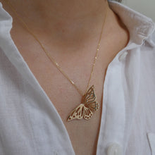 Load image into Gallery viewer, 10 Carat Gold Butterfly Necklace, Nature Lover, Solid Gold Butterfly, Symbol of Beauty and Transformation, Transitional Pendant, Cottagecore Jewellery, Cute Necklace, Delicate Jewelry