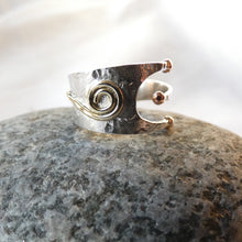 Load image into Gallery viewer, Bean Rí Ring, Sterling Silver Queen Ring, Queen Maeve Jewellery, Celtic Folklore Goddess, Silver Feminist Ring