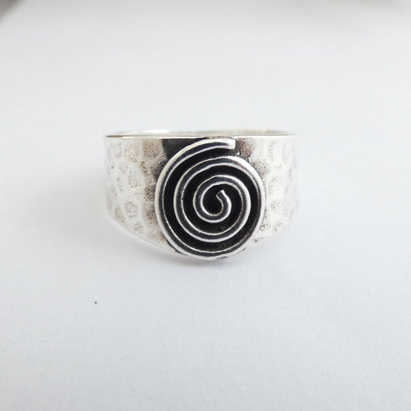 Chunky Ring with Silver Spiral, Sterling Silver Hammered Ring, Oxidised Silver, Celtic Spiral Jewelry, Sun Ring, Change Jewellery