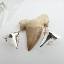 Load image into Gallery viewer, Shark Tooth Cuff Links, Sterling Silver Shark Tooth Cufflinks, Animal Lover Jewellery, Shark Lover Gift, For Him, For Her, Unisex Jewellery, Shark Cufflinks, Surfer Gift, Beach Jewelry, Marine Cuff Links