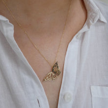 Load image into Gallery viewer, 10 Carat Gold Butterfly Necklace, Nature Lover, Solid Gold Butterfly, Symbol of Beauty and Transformation, Transitional Pendant, Cottagecore Jewellery, Cute Necklace, Delicate Jewelry