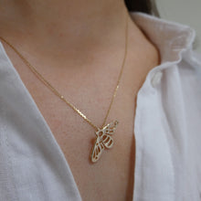 Load image into Gallery viewer, 10 Carat Gold Bee Pendant, Solid Gold Bee, Nature Lover Jewellery, Queen Bee, Cottagecore Pendant, Beekeeper Gift, Summer Jewelry