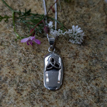 Load image into Gallery viewer, Megalith Medium Silver Trinity Knot Pendant