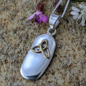 Meagalith Medium Brass Trinity Knot Pendant