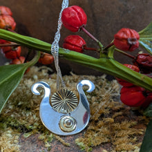 Load image into Gallery viewer, Solar Boat Pendant