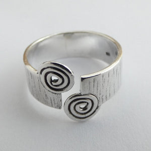 Double Spiral Ring
